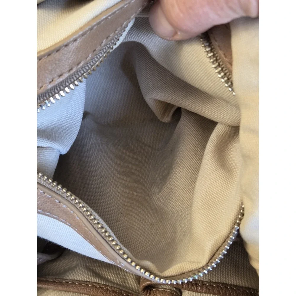 TORY BURCH Tan Beige Soft Leather Slouch Hobo Handbag Logo Metal Accents
